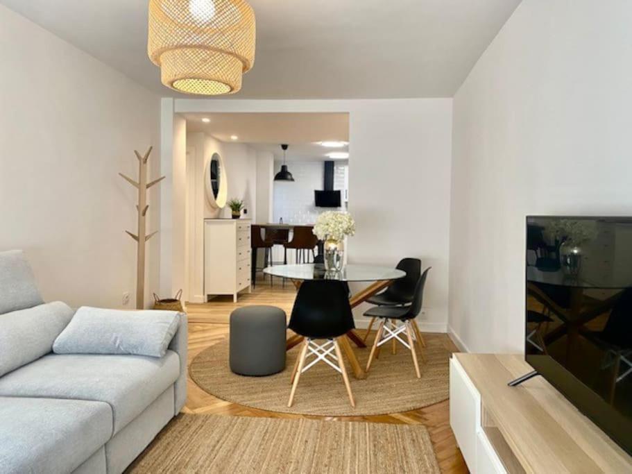 Centro Gijon Cabrales 31 Διαμέρισμα Εξωτερικό φωτογραφία