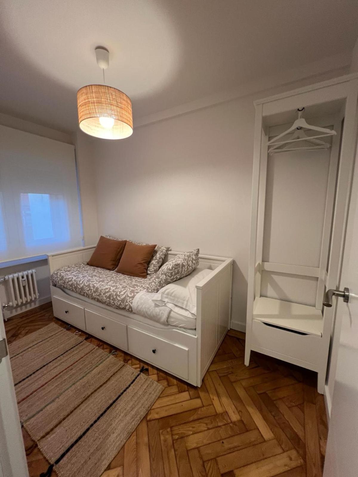 Centro Gijon Cabrales 31 Διαμέρισμα Εξωτερικό φωτογραφία
